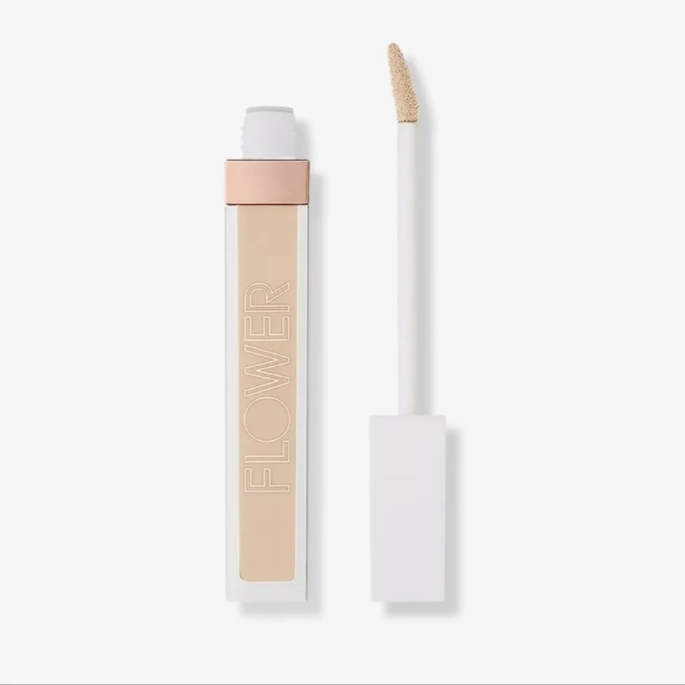 LAST ONE 🔥 Flower light illusion full coverage concealer